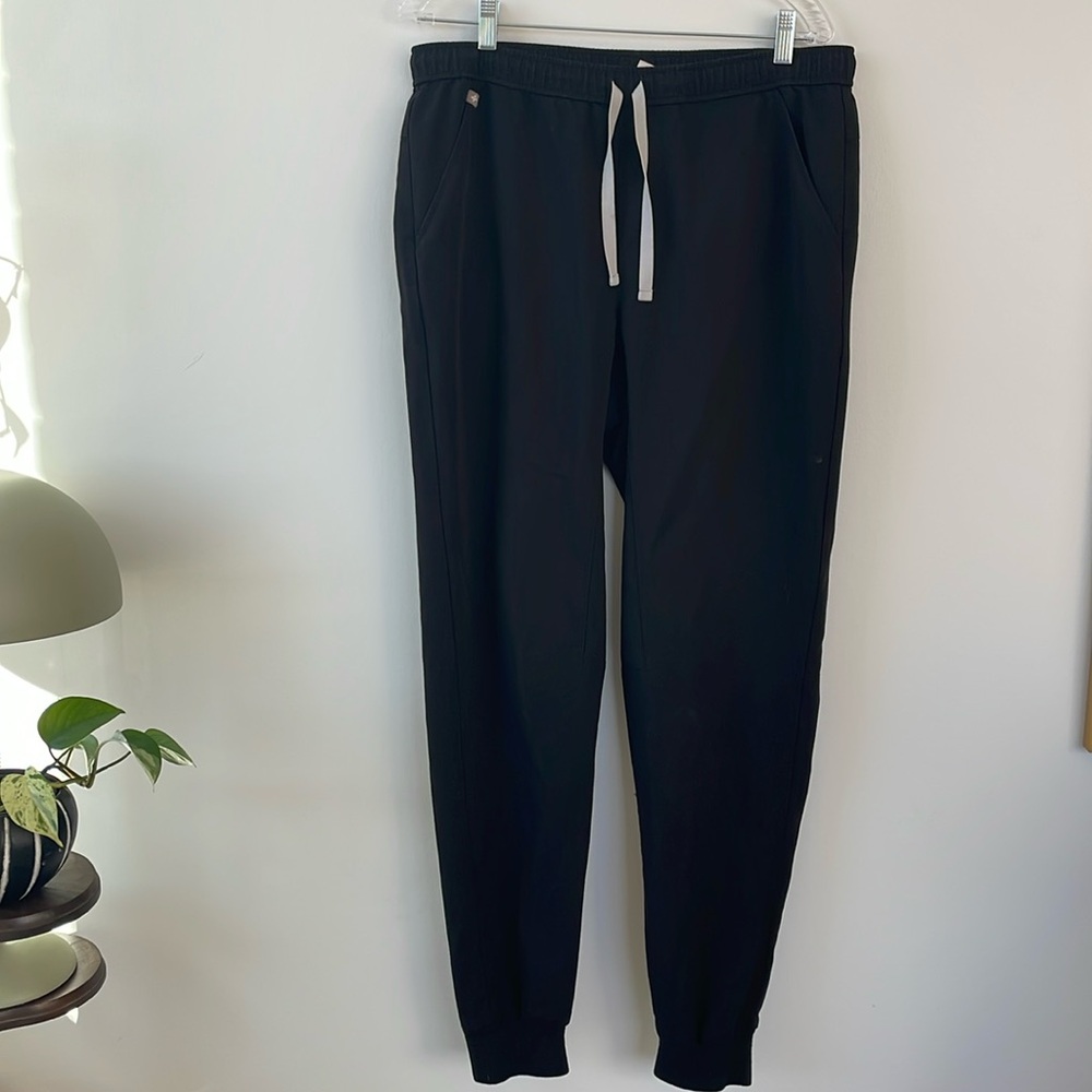 Figs Jogger Scrub Pant in Black